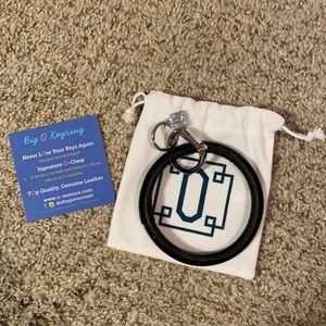 O-venture Leather Key Ring